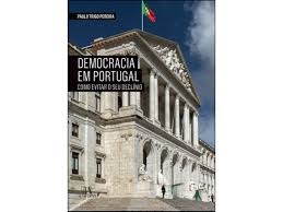 Oferta Livro “Democracia em Portugal: Como evitar o seu declínio”