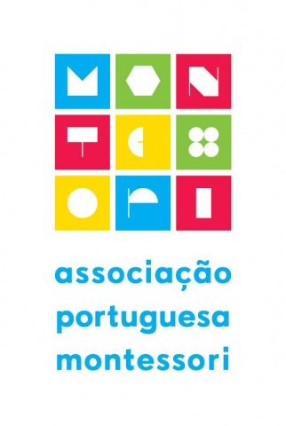 2 DVDs + 3 Sets Cartões Nomenclatura + Livro "Educar com o Coração - Pedagogia Montessori em Casa" + Inscrição como Sócio da Associação Portuguesa Montessori