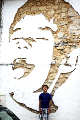 SpaceX Falcon 9 towards Mars to the sound of David Bowie