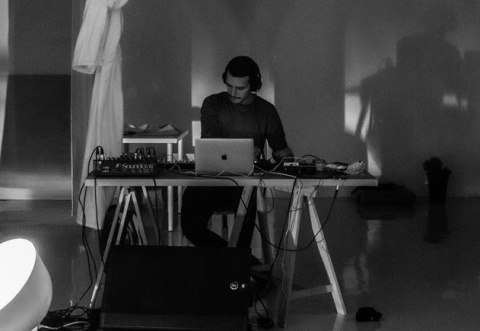 Workshop Criação Musical, com o DJ e produtor Christian Vismara.