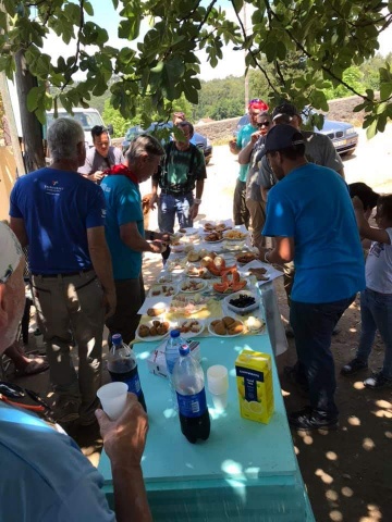 Karma positivo, o Livro a Poética da Imagem, Integração em equipa de voluntariado com estadia e churrasco de inauguração