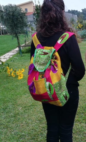 Mochila em tecido africano + postais