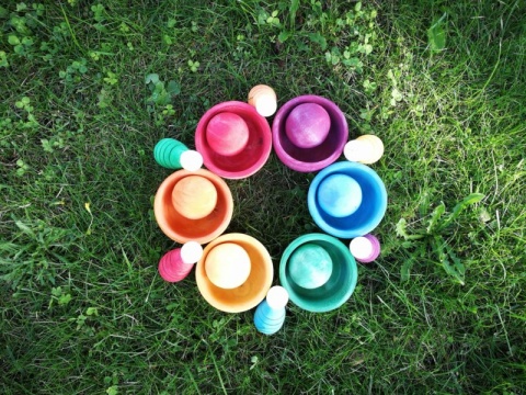 Bowls with 6 Balls and 6 Pys