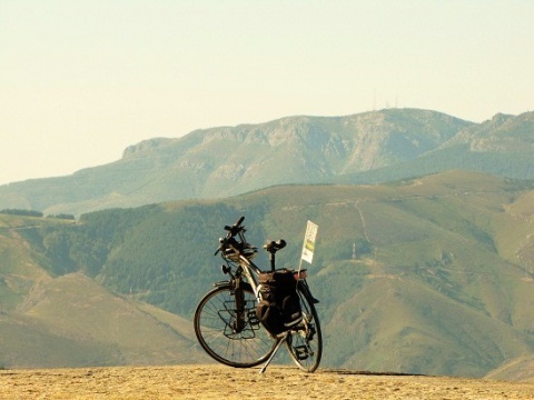 Oferta do Road Book "Os mais belos passeios de bicicleta eléctrica"