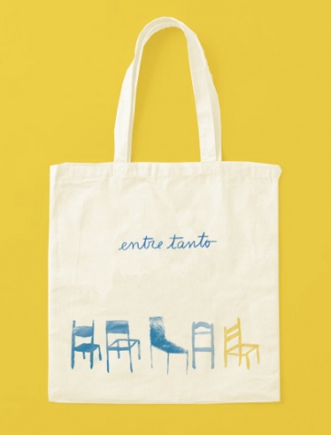 Hands free! I want the BOOK + 1 Totebag to carry it!