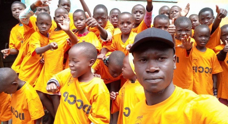 Ajuda para as 25 crianças órfãs de Jinja (Uganda)