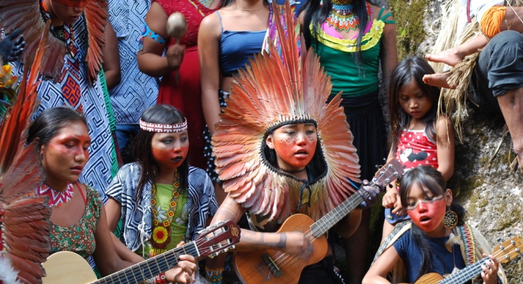 Support for the Huni Kuin Kaxinawa community of the Amazon Rainforest (Brazil)