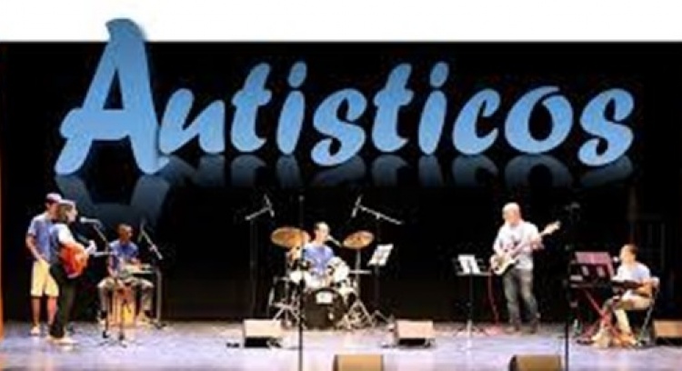 Contribute to the production of Banda Autísticos’ music video