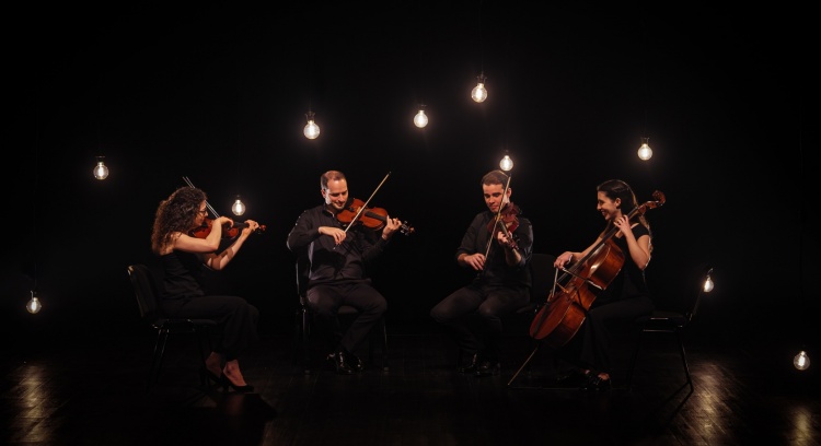 CRAVOS & CORDAS - ALMEDINA ENSEMBLE (ÁLBUM DE ESTREIA)