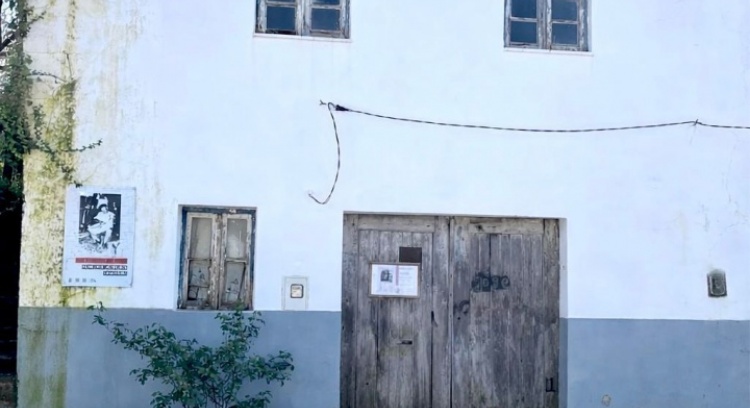House renovation for social housing - Vila Cova de Alva