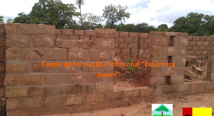 Construction of a vocational training centre in the city of Ingoré in Guinea-Bissau. 