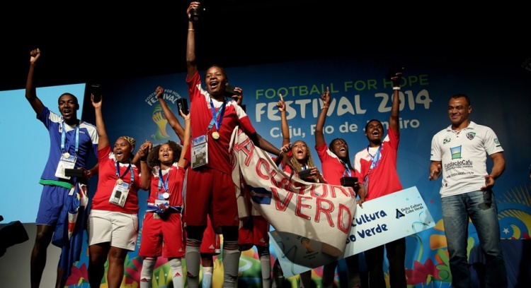 Rumo a Lyon_Representar Cabo Verde no Festival da Streetfootballworld 2016