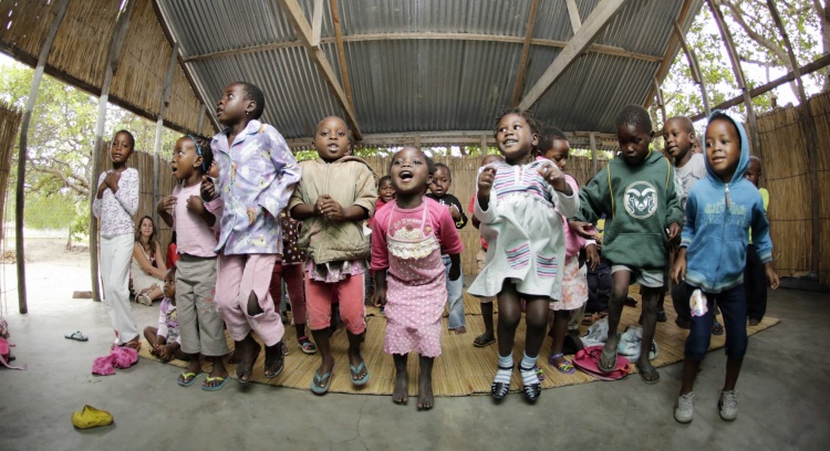 Kutsaca School – Help us building dreams in Mozambique