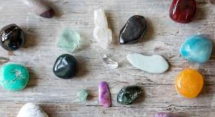 Online store of semi-precious and precious stones