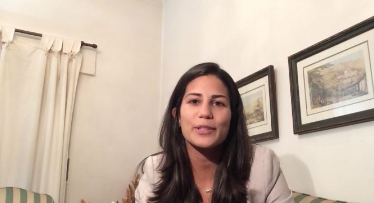 Help me to help: volunteering with refugees in Greece