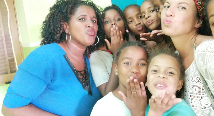 Abraçar Cabo Verde com o coração da Happy Ana!