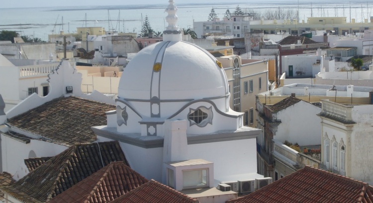 Um Guia Turístico e Cultural para Olhão